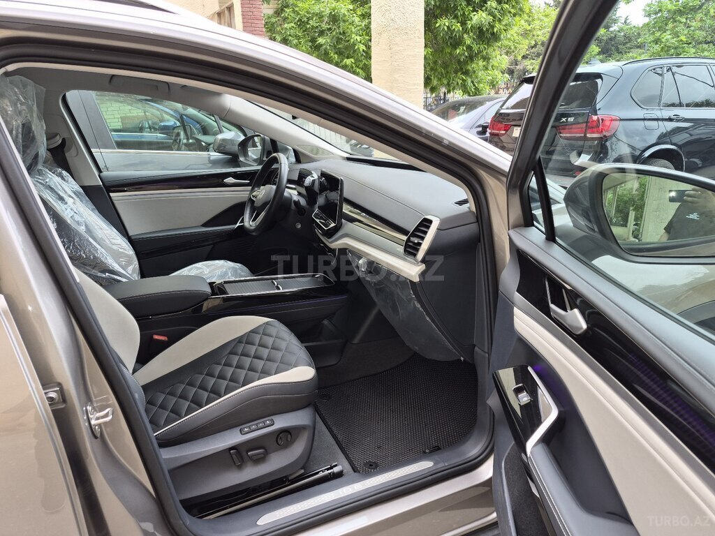 Volkswagen ID.6 Crozz