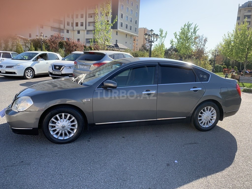 Nissan Teana