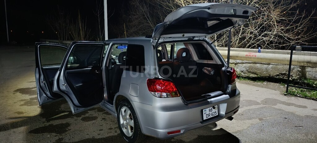 Mitsubishi Airtrek
