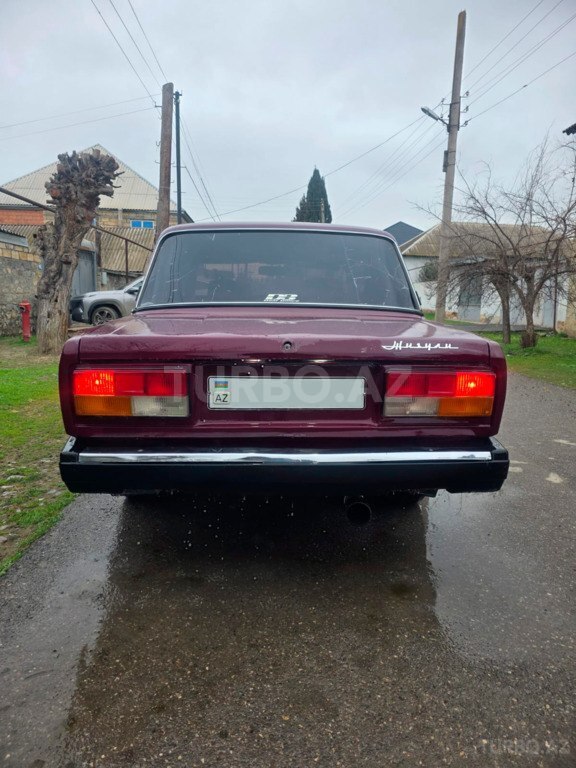 LADA (VAZ) 2107