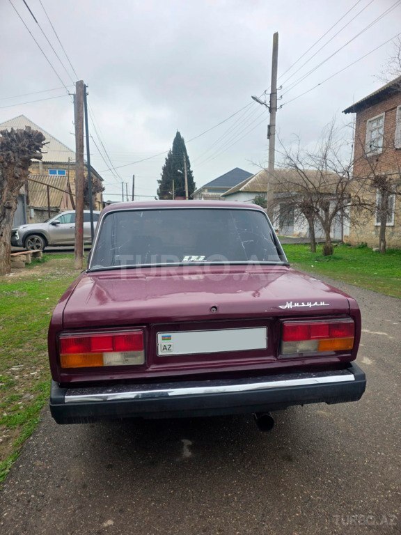 LADA (VAZ) 2107