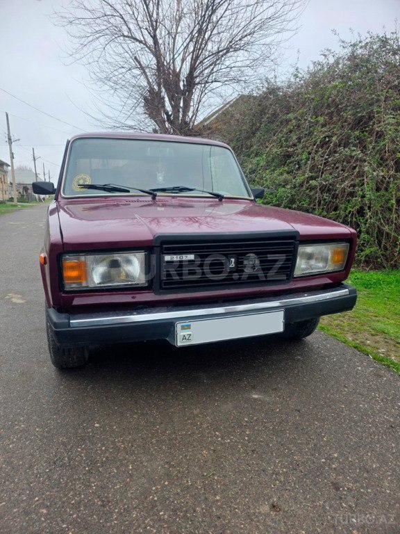LADA (VAZ) 2107