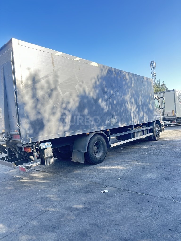 Mercedes Axor 1824
