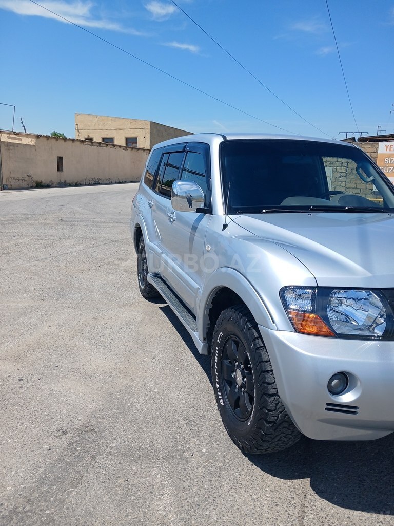 Mitsubishi Pajero