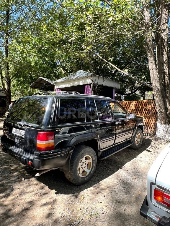 Jeep Grand Cherokee
