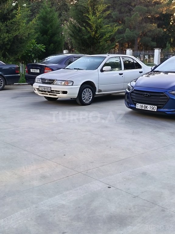 Nissan Sunny