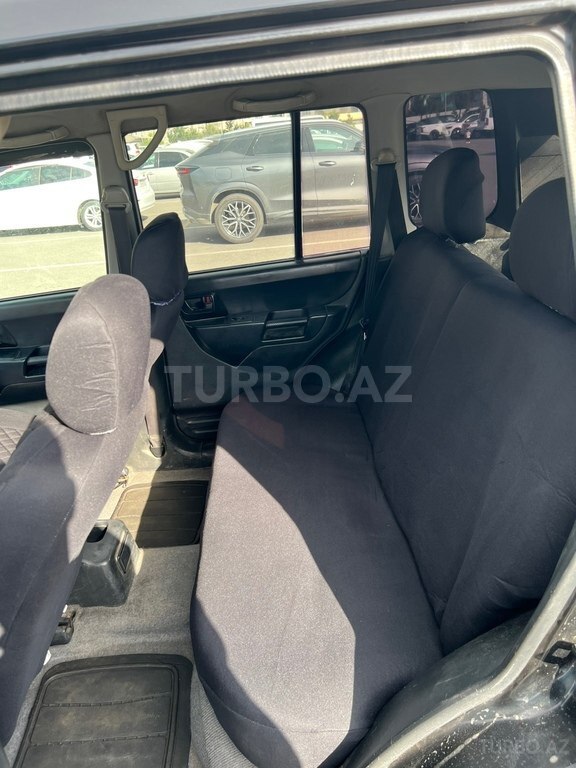 Mitsubishi Pajero io
