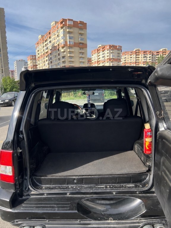 Mitsubishi Pajero io