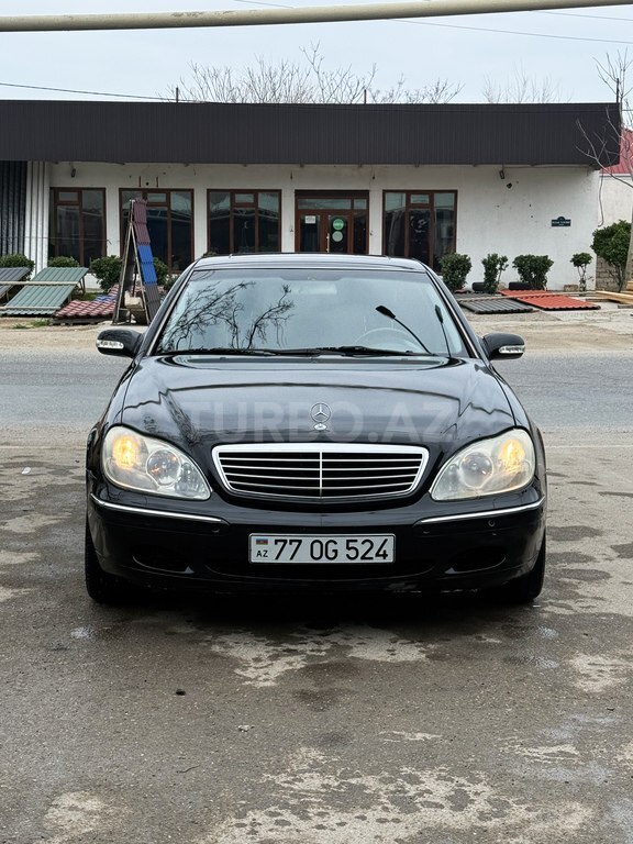 Mercedes S 500