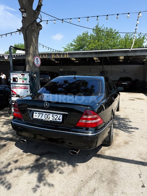 Mercedes S 500