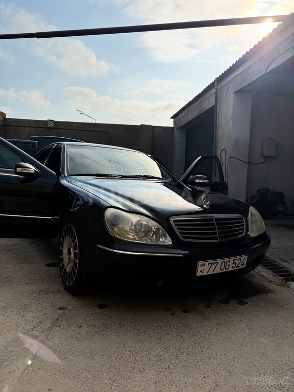 Mercedes S 500