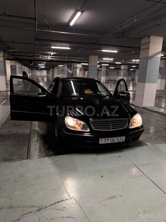 Mercedes S 500