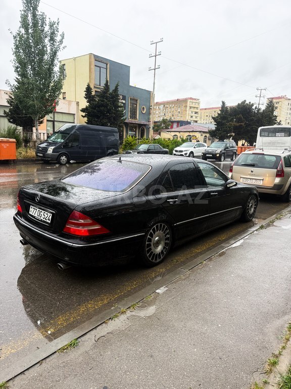 Mercedes S 500