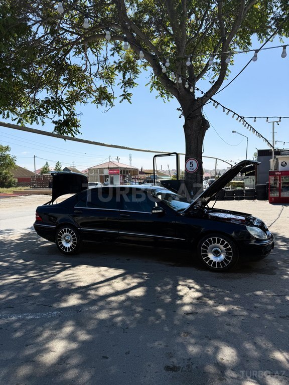 Mercedes S 500