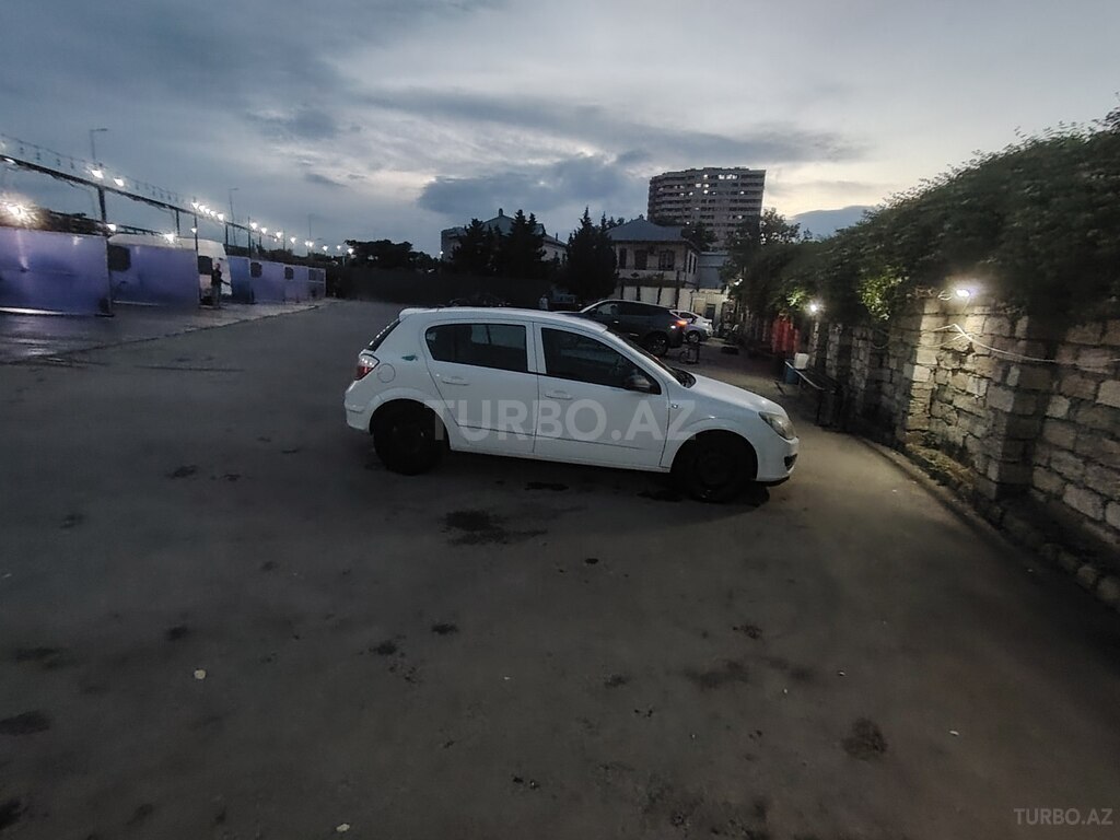 Opel Astra
