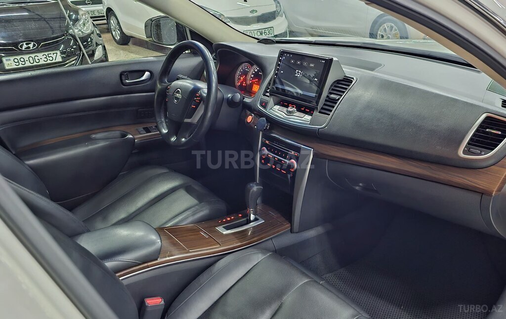 Nissan Teana