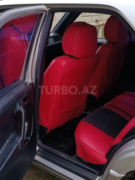 Mercedes 190