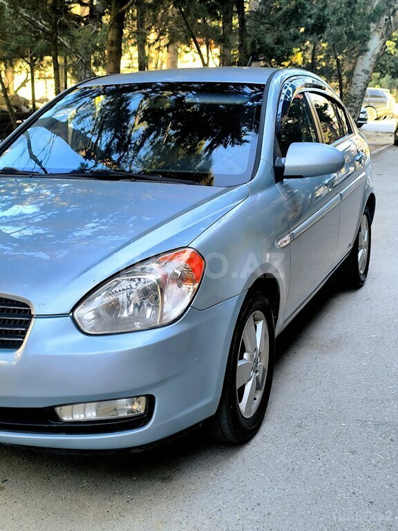 Hyundai Accent