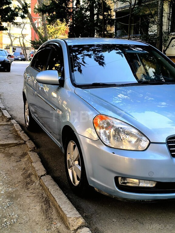 Hyundai Accent