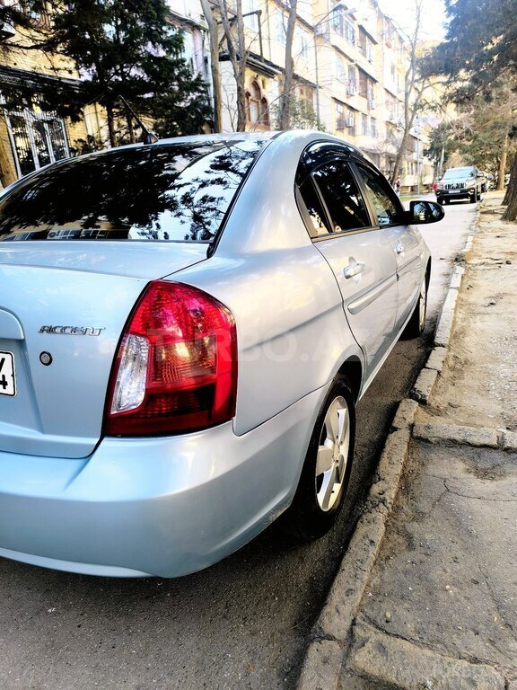 Hyundai Accent