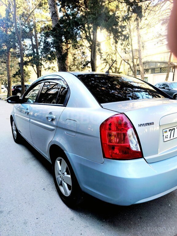 Hyundai Accent