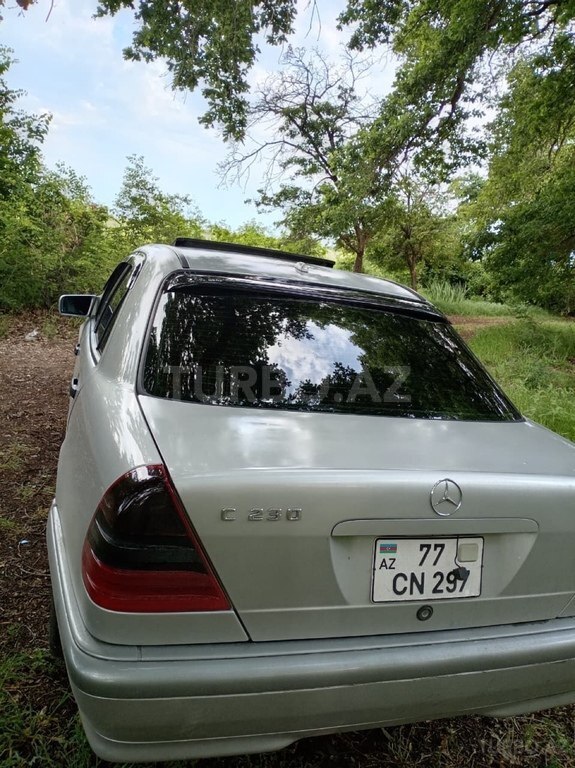 Mercedes C 230
