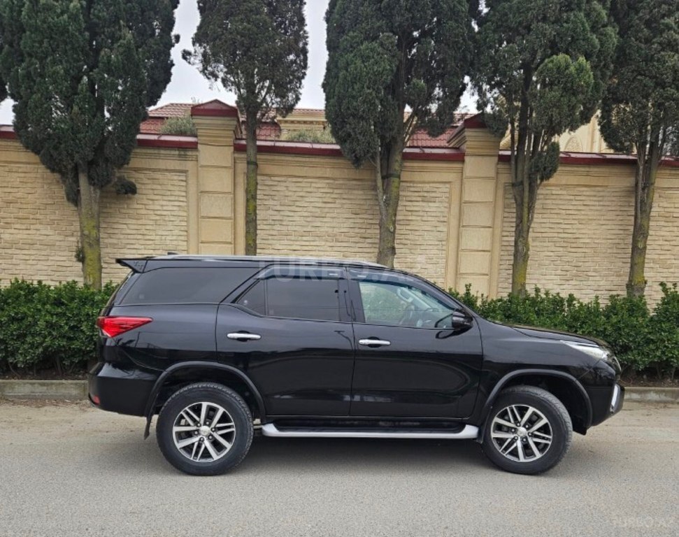 Toyota Fortuner