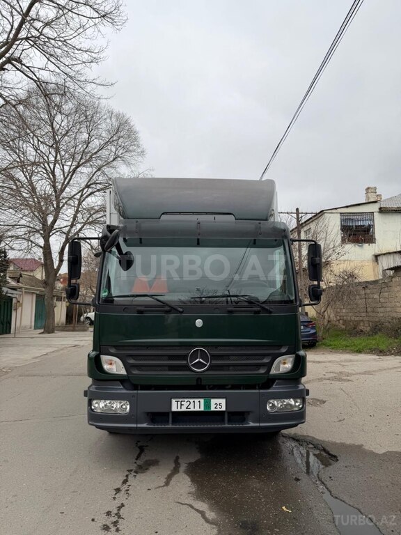 Mercedes Atego 1529