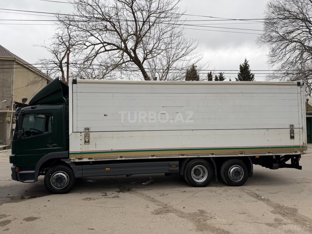 Mercedes Atego 1529