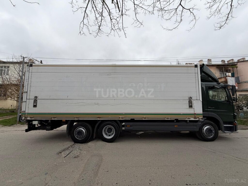 Mercedes Atego 1529
