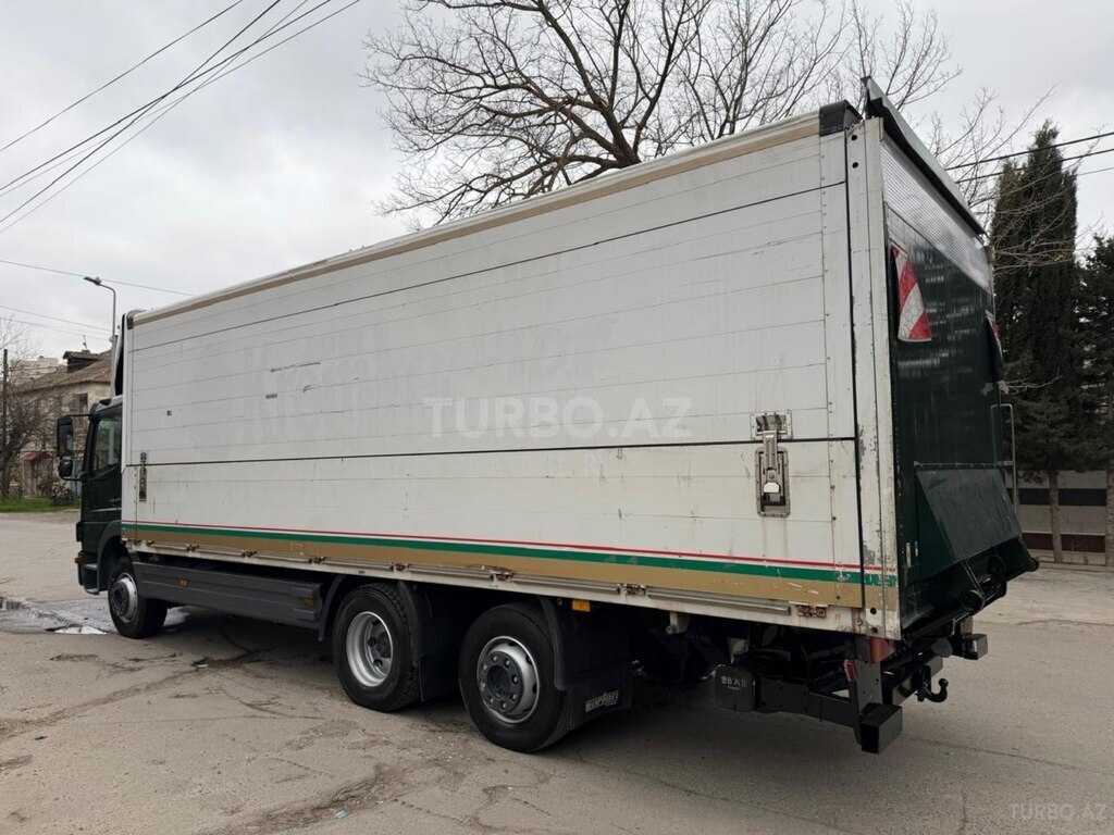 Mercedes Atego 1529