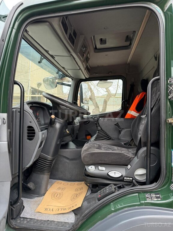 Mercedes Atego 1529