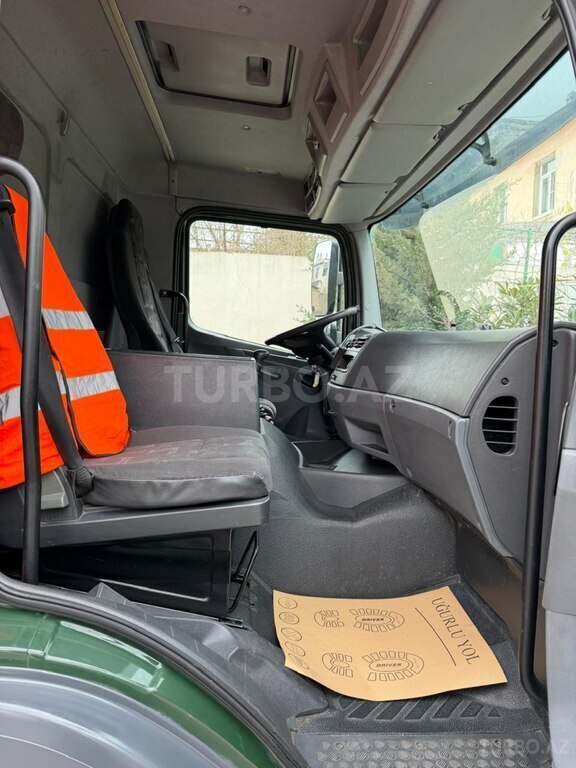 Mercedes Atego 1529