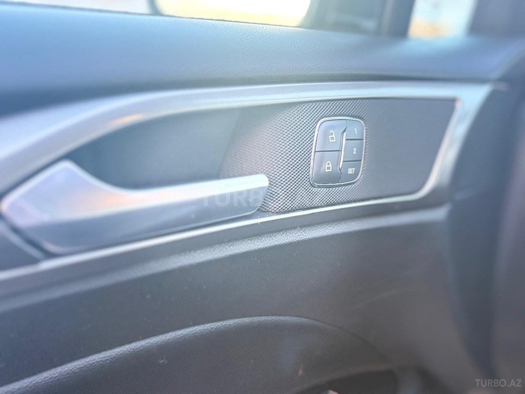 Ford Fusion (North America)