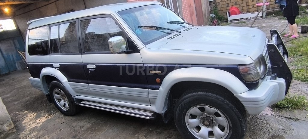 Mitsubishi Pajero