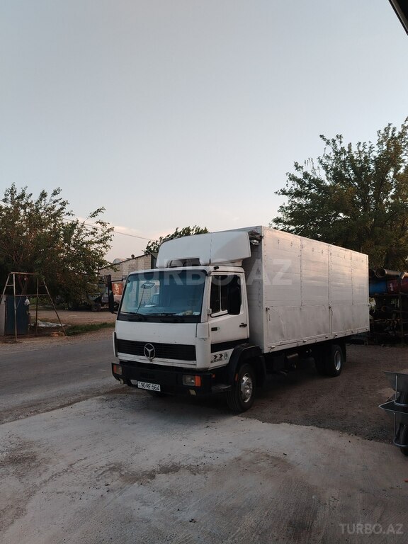 Mercedes Atego 814
