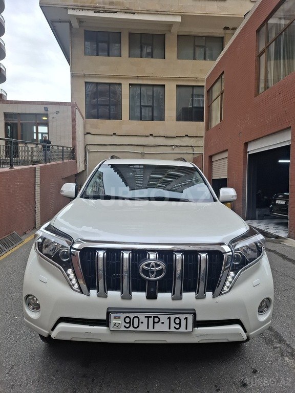 Toyota Land Cruiser Prado