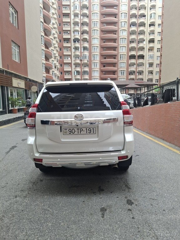 Toyota Land Cruiser Prado