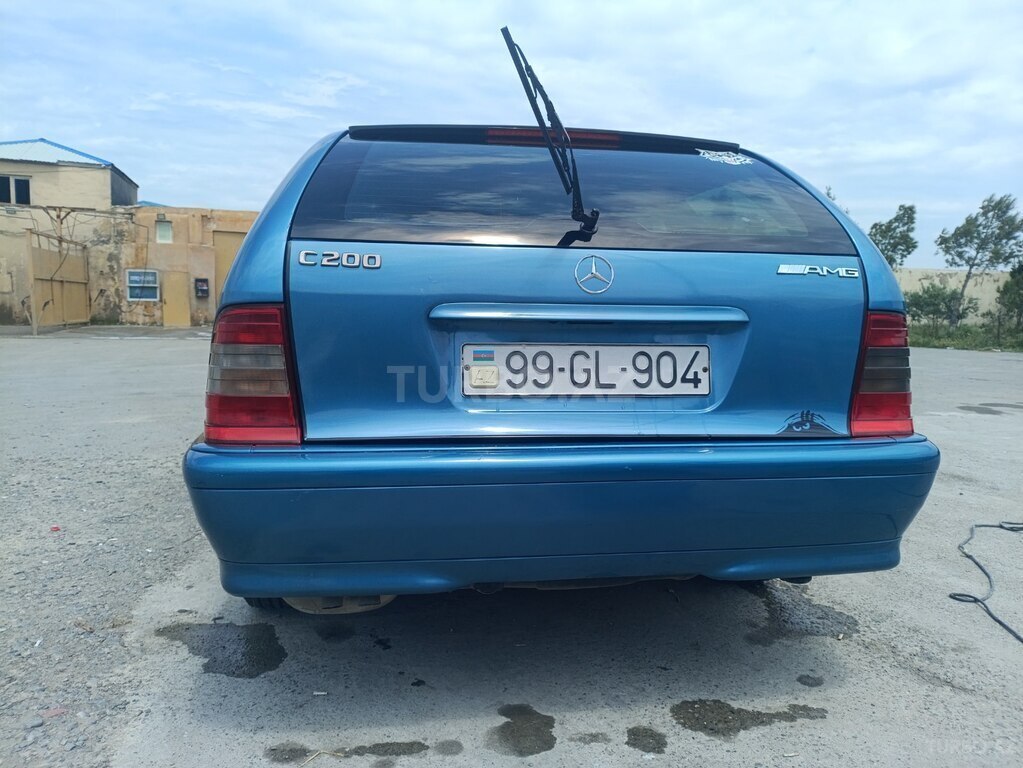 Mercedes C 200