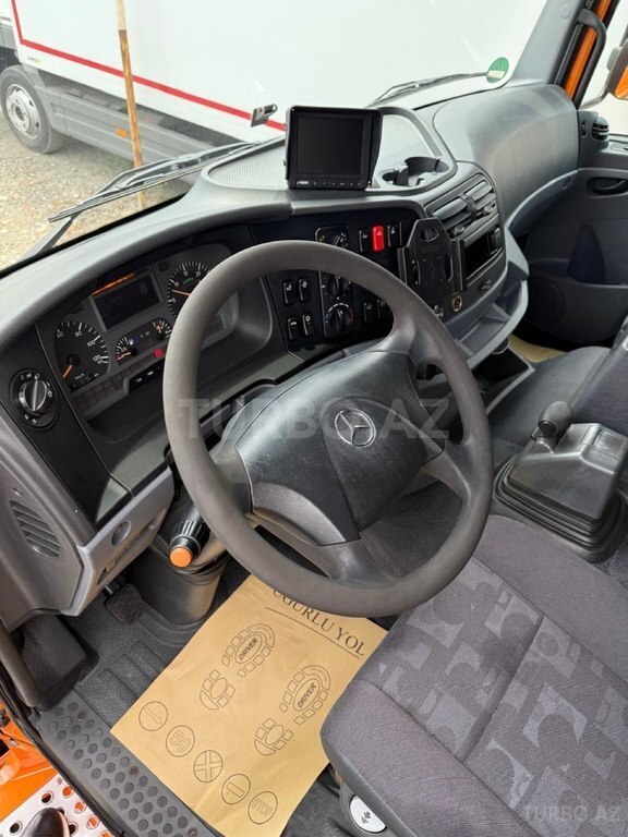 Mercedes Axor 2533