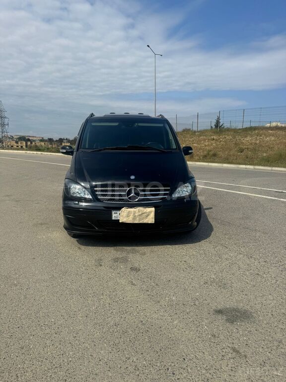 Mercedes Viano