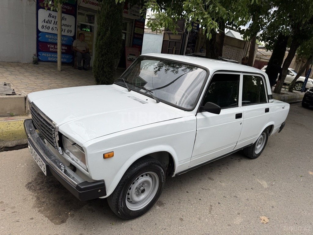 LADA (VAZ) 2107