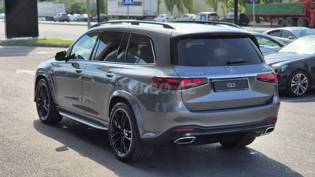 Mercedes GLS 450 4MATIC