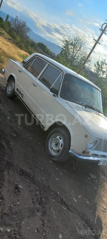 LADA (VAZ) 21011