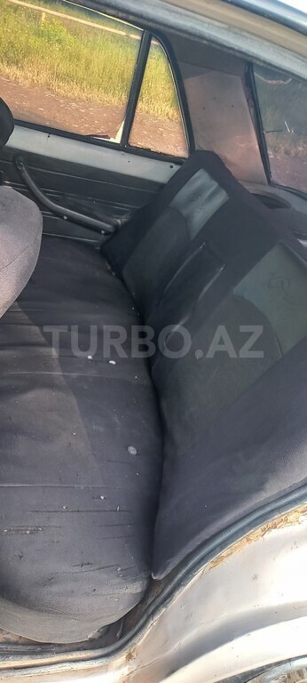 LADA (VAZ) 21011