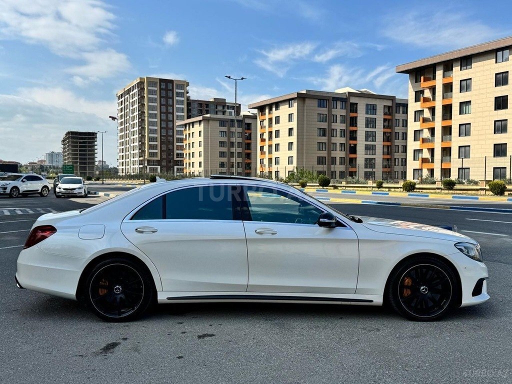 Mercedes S 63 AMG 4MATIC