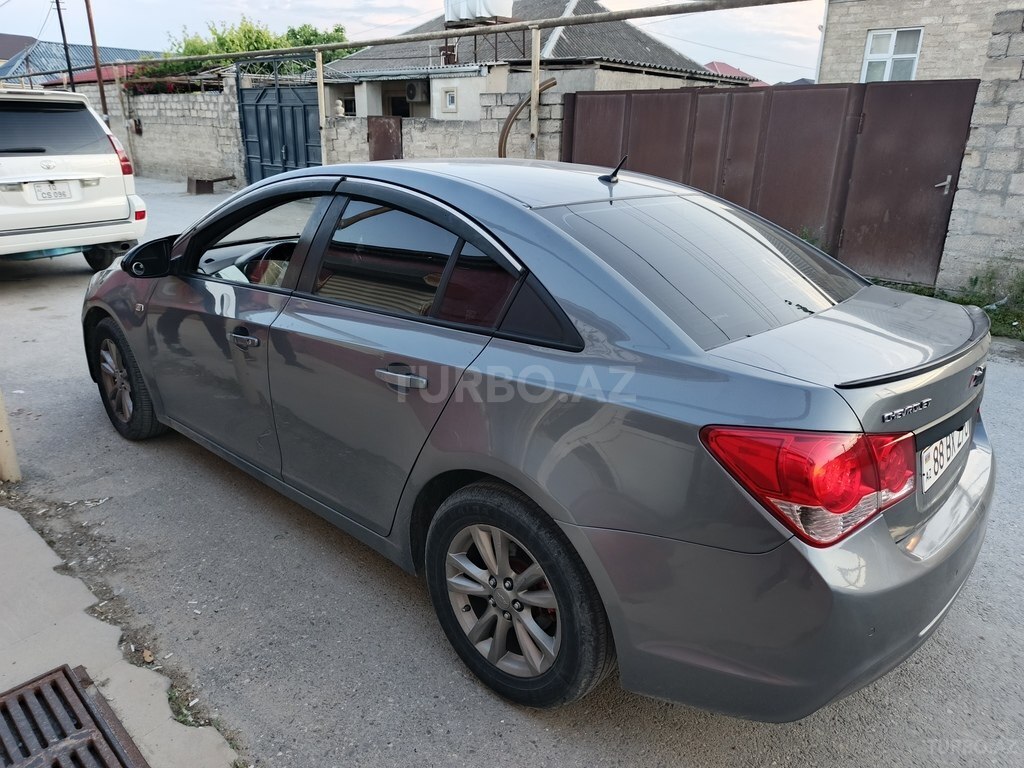 Chevrolet Cruze