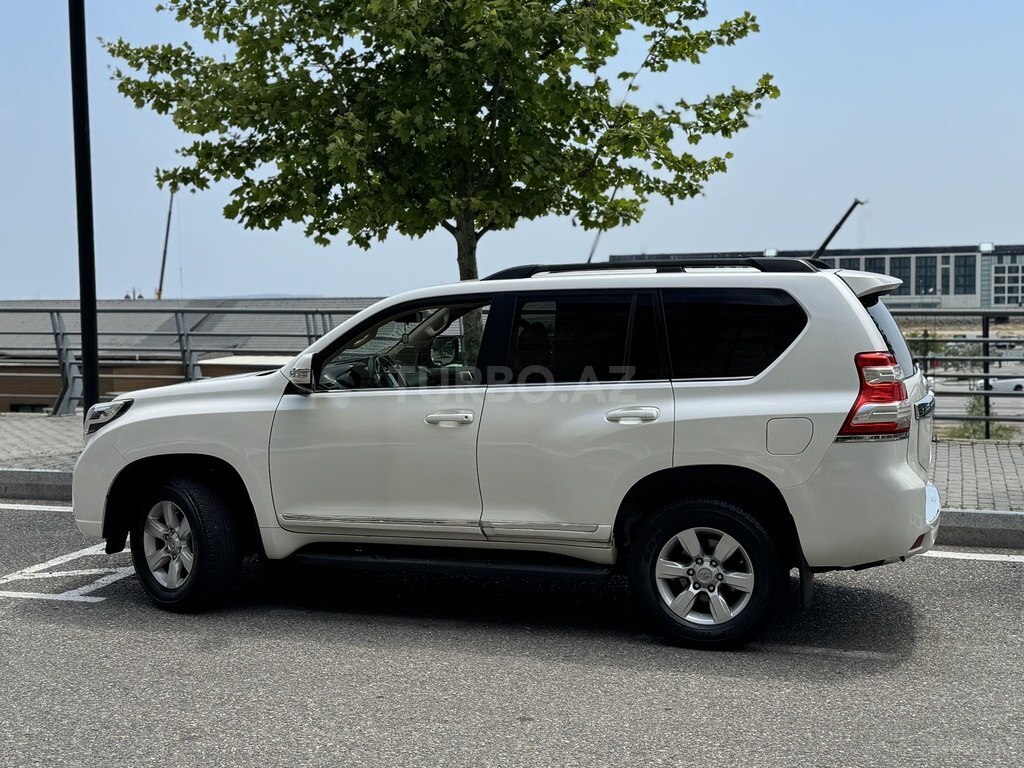 Toyota Land Cruiser Prado