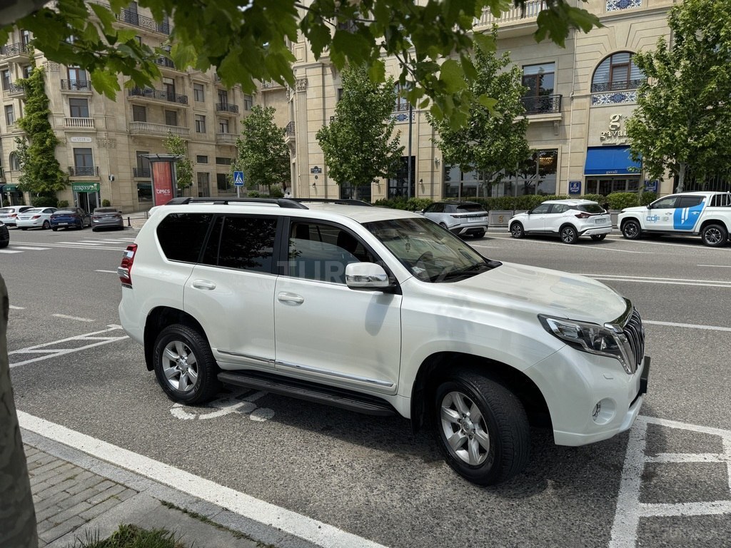 Toyota Land Cruiser Prado