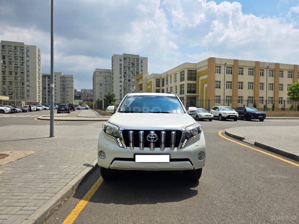 Toyota Land Cruiser Prado